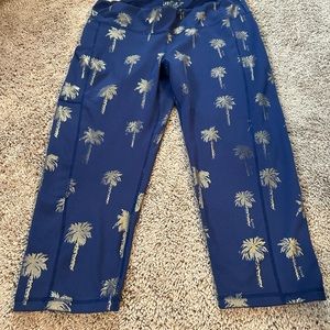 Lilly Pulitzer capri length Luxletic bottoms size xl